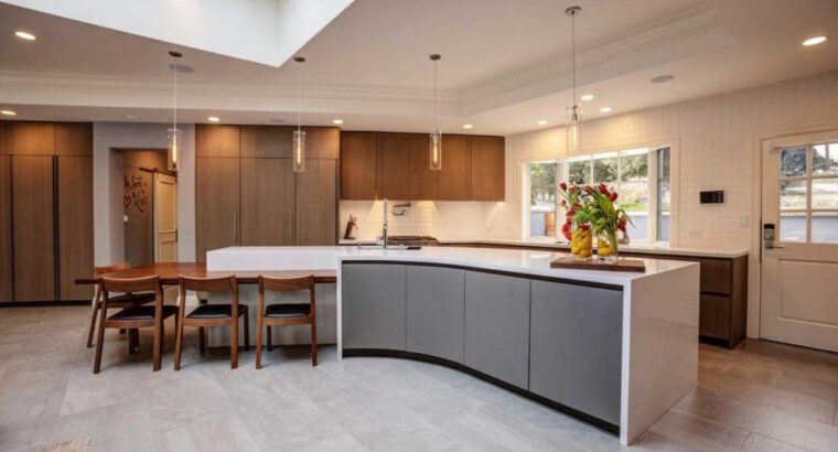 Mansion with Private Pool and Landscaped Garden